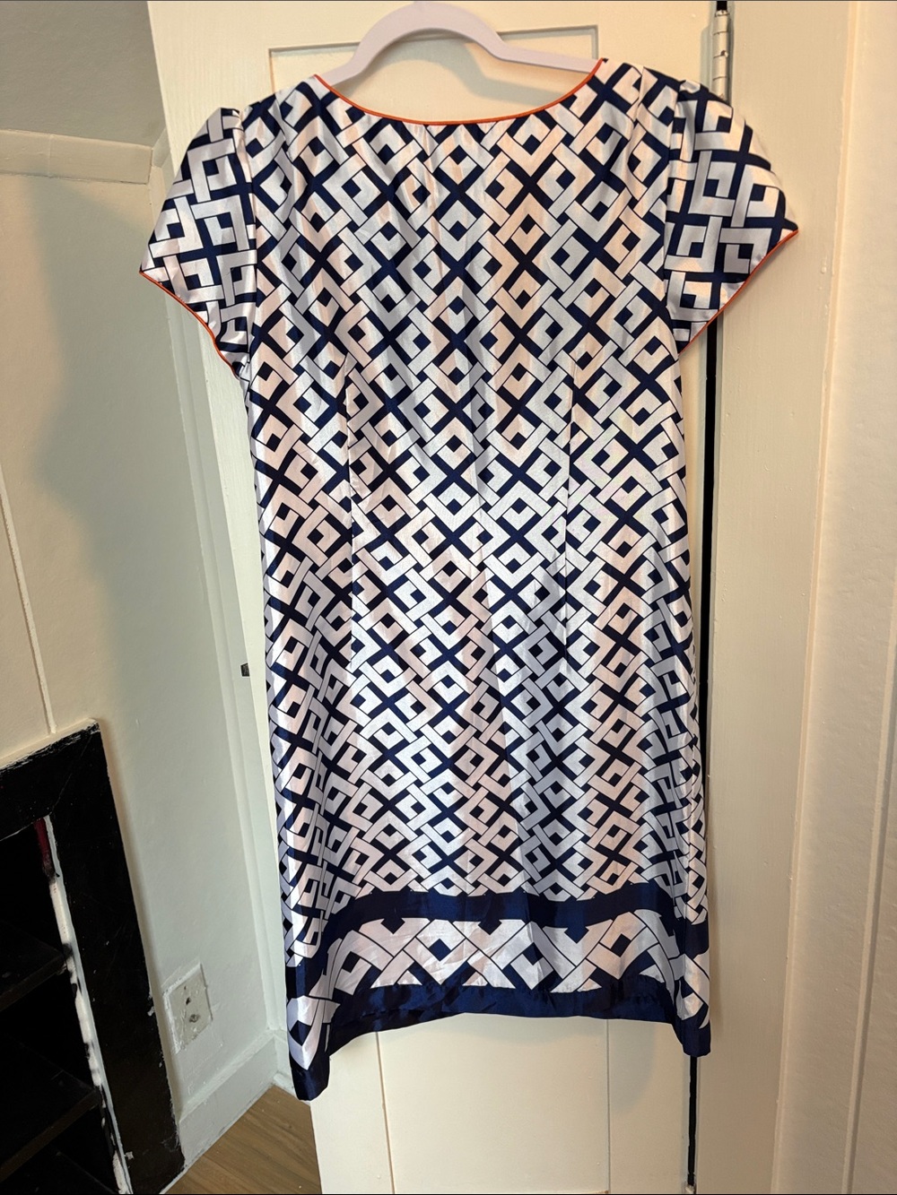 Geometric Print Short Sleeve Shift Dress - Navy & White - Picture 2 of 5